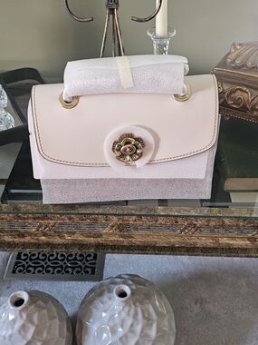Coach Leather Tote Bag – Premium Women’s Bag